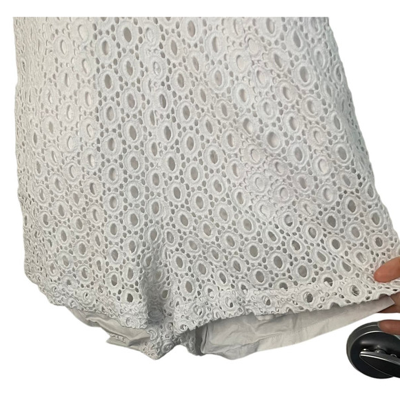 Guess white spaghetti strap lace shorts romper with V-neck and low back - 0 - Picture 4 of 9